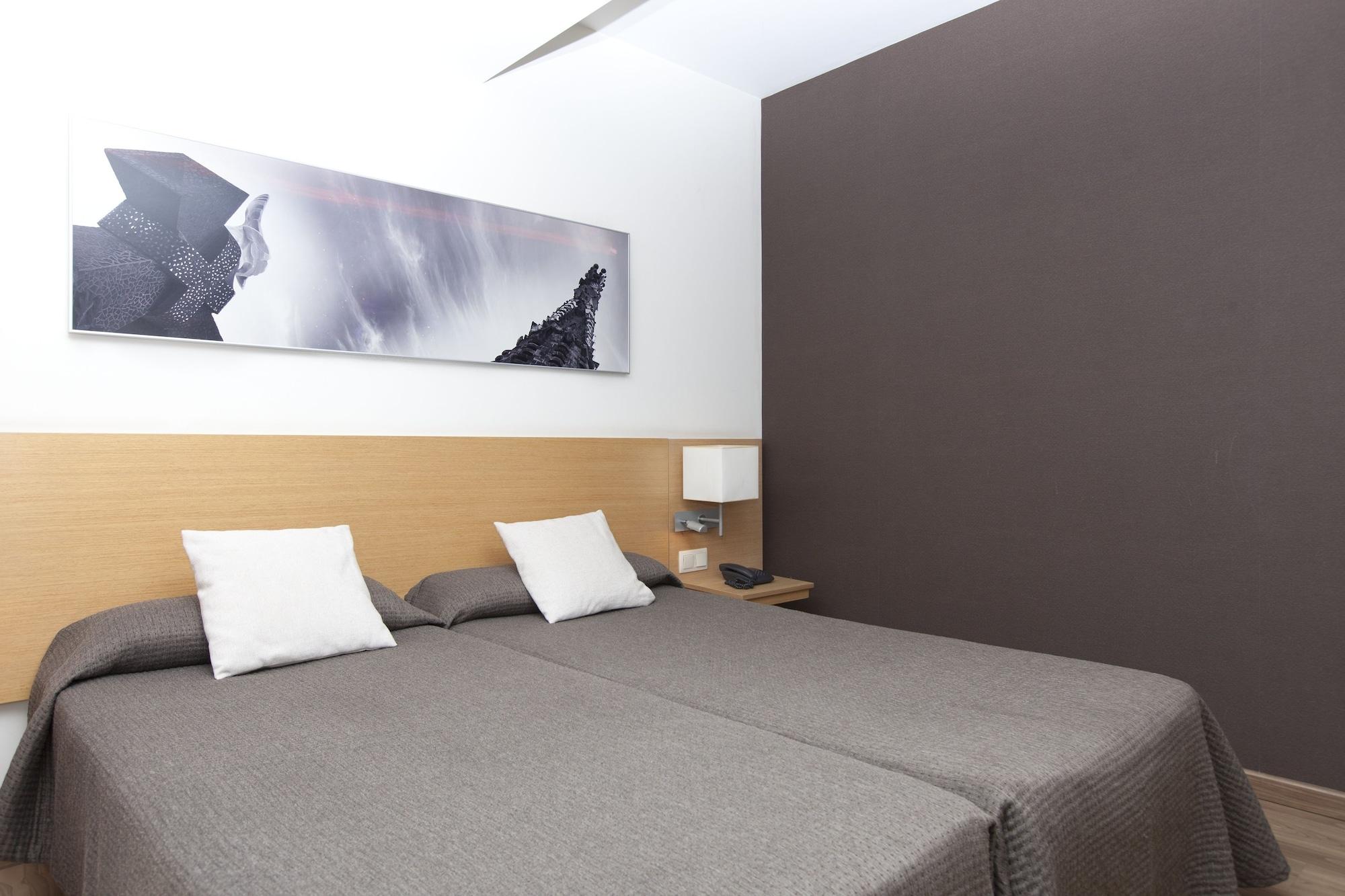 Hotel Sagrada Familia Barcellona Esterno foto