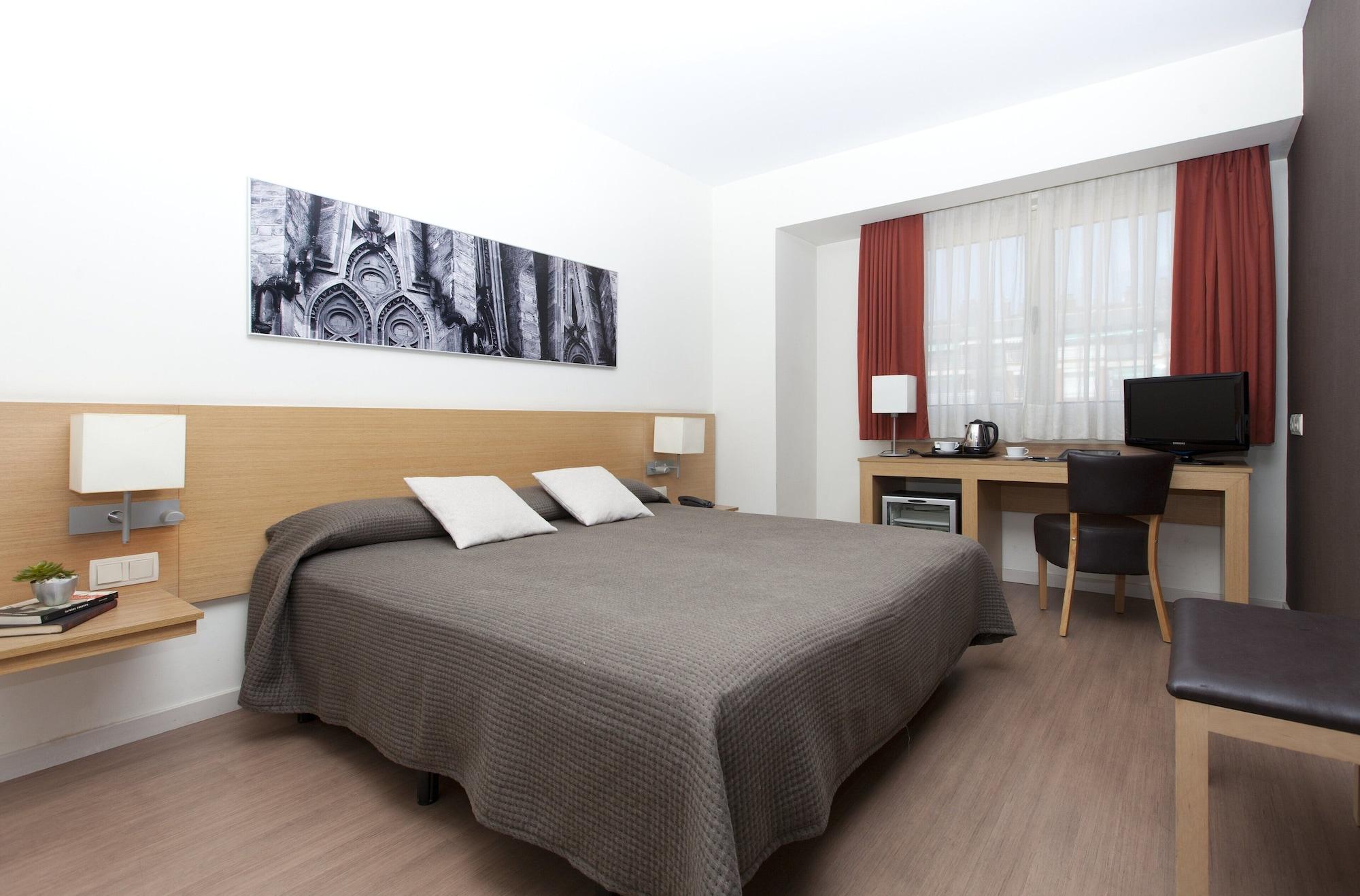 Hotel Sagrada Familia Barcellona Esterno foto