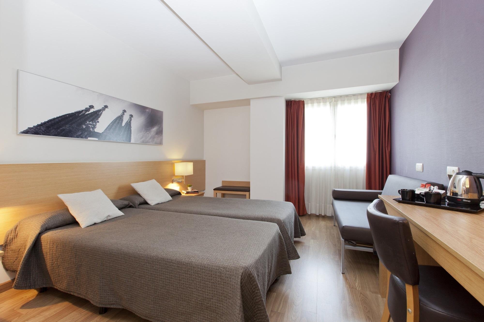 Hotel Sagrada Familia Barcellona Esterno foto