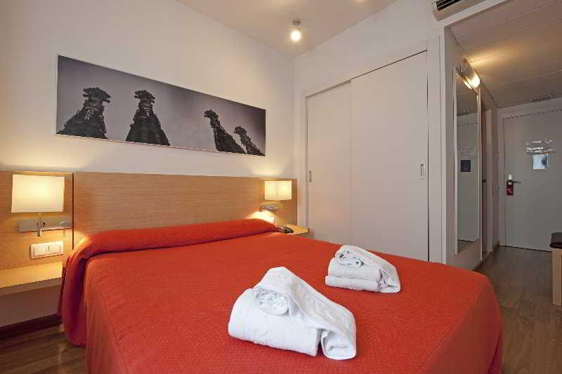 Hotel Sagrada Familia Barcellona Esterno foto